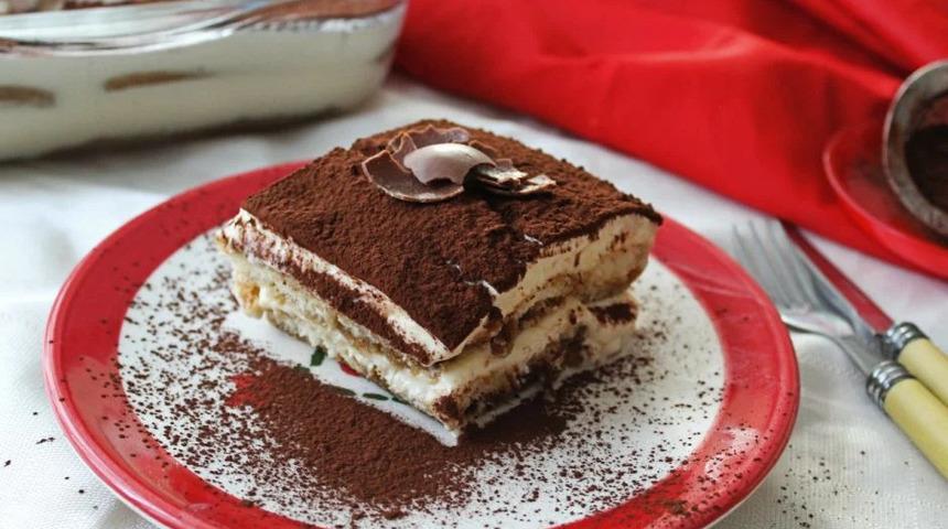 Yemelere doyamayacağınız En Hamarat Benim tiramisu tarifi! Yapımı kolay, tadı efsane tiramisu tarifi ve malzemeleri