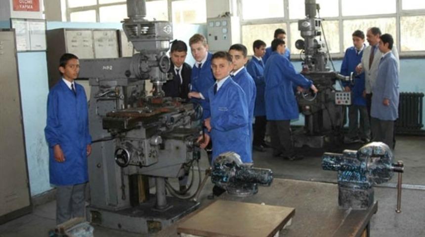 Fabrika gibi meslek lisesi! Kazançları dudak uçuklattı