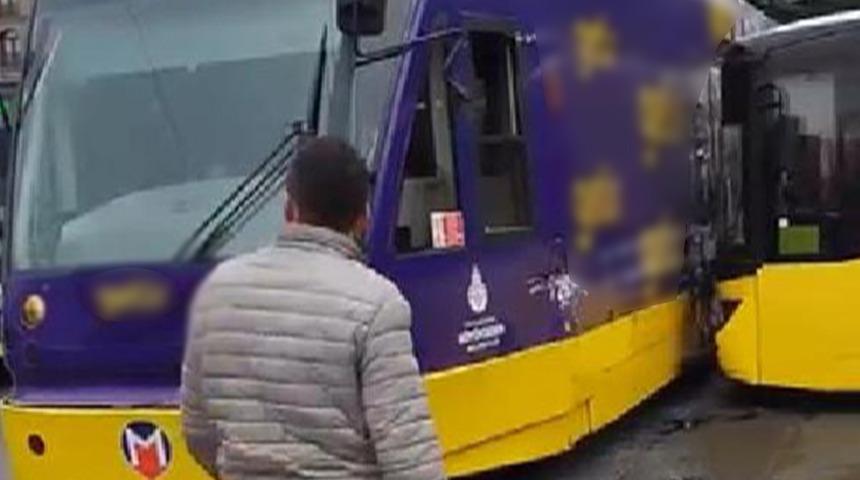 Aksaray'da İETT otobüsü tramvaya çarptı! Seferler aksadı