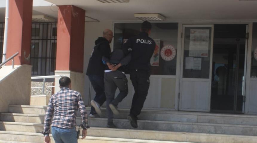 Adana'da uyuşturucu operasyonunda yakalanan 1 zanlı tutuklandı