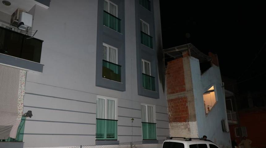 İzmir'de eski sevgili dehşeti! Ayrıldığı kız arkadaşının evine molotofkokteyli attı