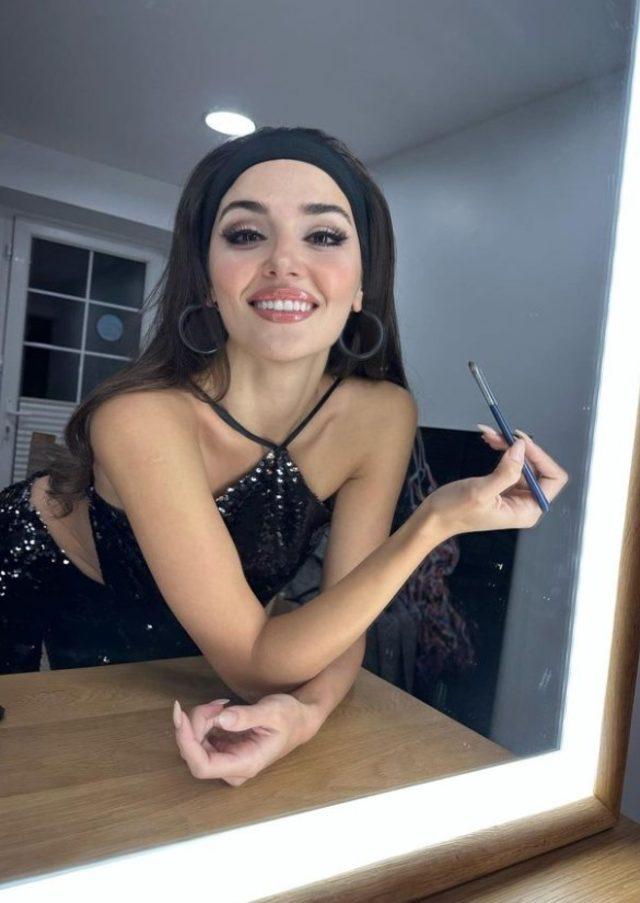 hande-erçel-dekolteli