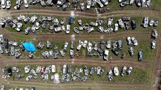 Havadan görüntülendi: Mezarlığı andırıyor! Bazılarının üzeri...