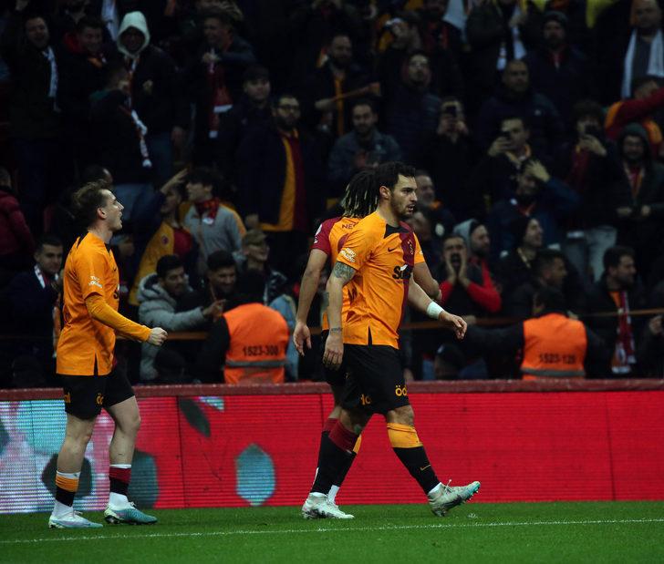 Galatasaray Başakşehir maçının ardından spor yazarları karşılaşmayı değerlendirdi: Galatasaray'a aleni şekilde operasyon yapıyorlar G3