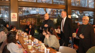 Yalova'da depremzedeler iftar programında bir araya geldi