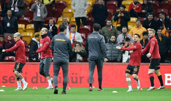 Galatasaray Başakşehir maçının ardından spor yazarları karşılaşmayı değerlendirdi: Galatasaray'a aleni şekilde operasyon yapıyorlar G1