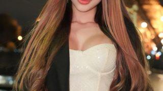 Sosyal medya fenomeni kendisini övmeye doyamadı! “O kadar mükemmelim ki... İnsanlar plastik bir seks bebeği olduğumu düşünüyor”