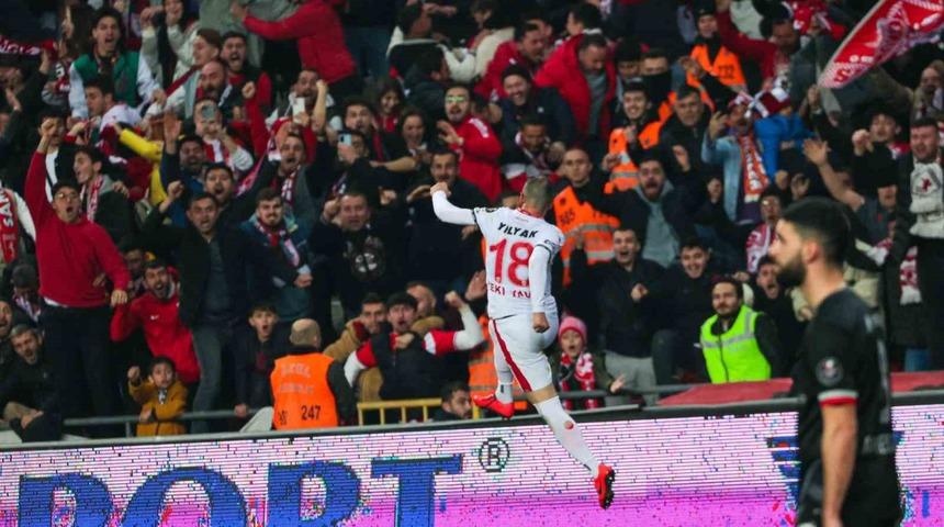 Zeki Yavru: “Hayatımın en anlamlı golünü attım”