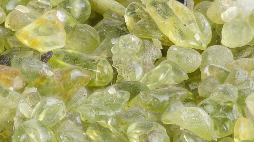 Peridot taşı faydaları nelerdir, ne anlama gelir? Peridot taşı özellikleri nelerdir, ne işe yarar?	