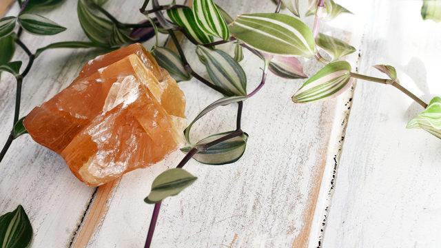 Kalsit taşı faydaları nelerdir, gerçek kalsit taşı nasıl anlaşılır? Kalsit taşı özellikleri nelerdir, ne işe yarar?