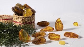 Amber taşı faydaları nelerdir, gerçek amber taşı nasıl anlaşılır? Amber taşı özellikleri nelerdir, ne işe yarar?