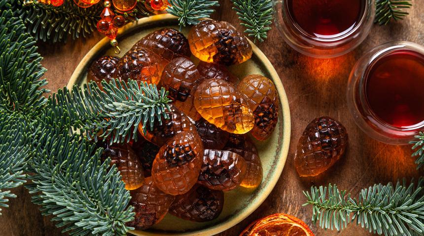 Çam kozalağı şurubu faydaları nelerdir, aç karna mı içilir? Çam kozalağı şurubu nasıl yapılır, kullanılır?