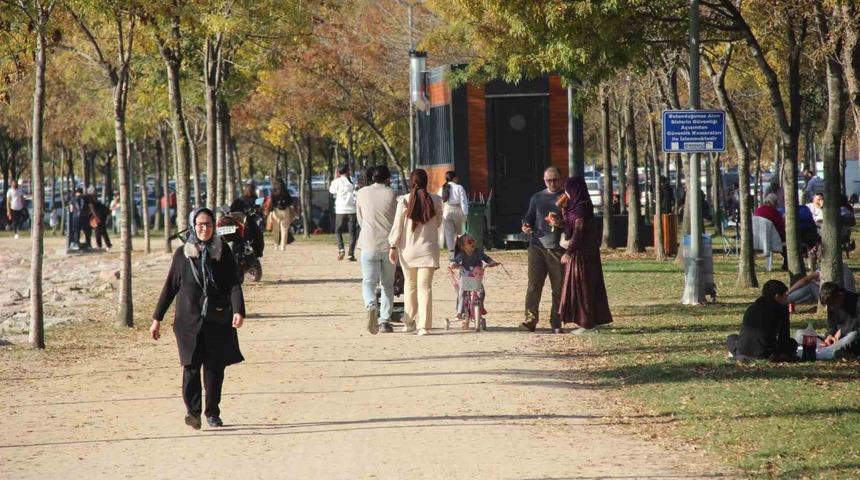 Yurt dışından Kocaeli’ye gelenler, gidenleri ikiye katladı
