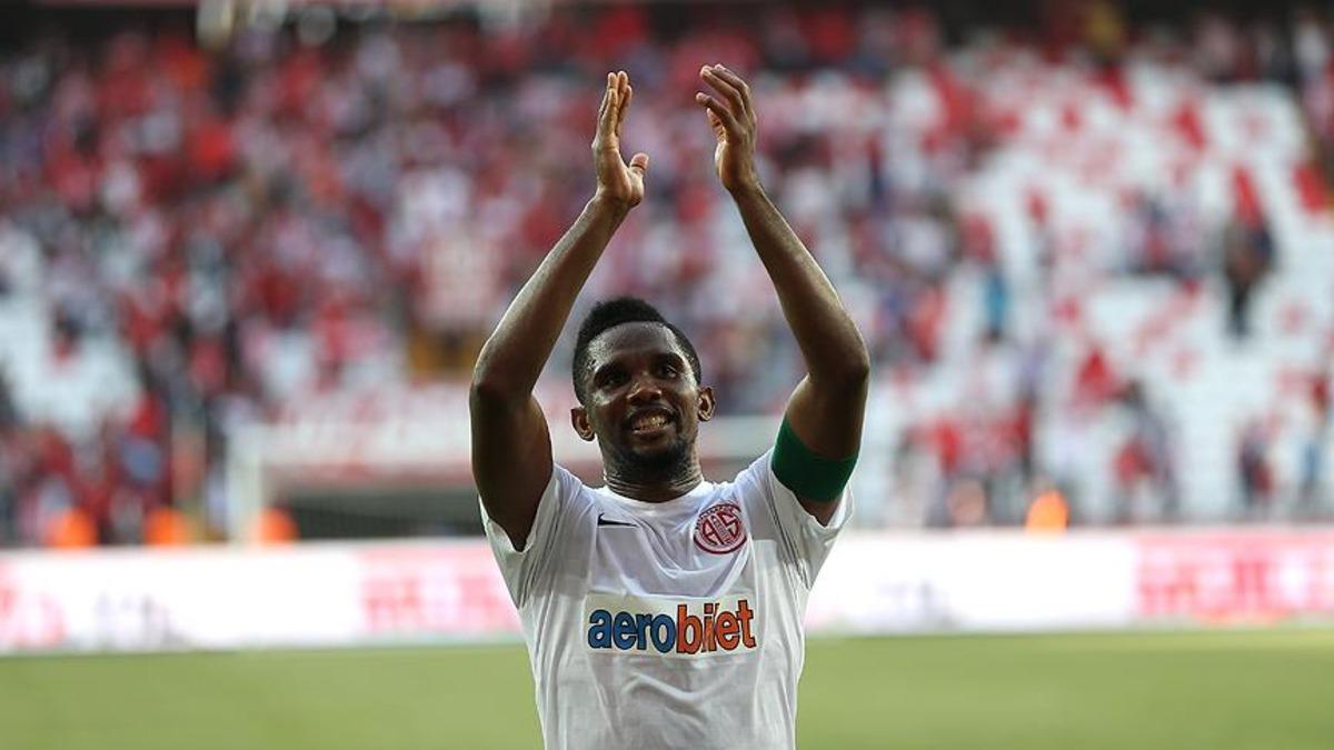 Kamerunlu Samuel Eto'o'dan &uuml;lkesine dev yardım