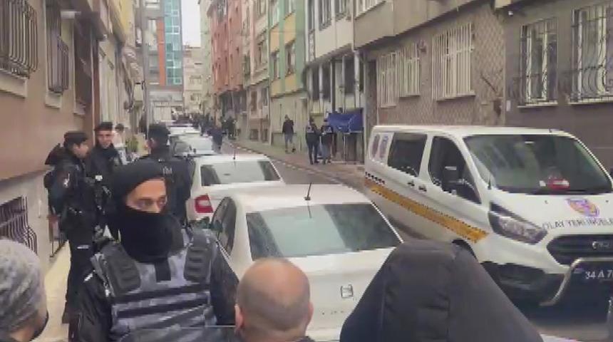 Son dakika: İstanbul'da hareketli dakikalar! Korkunç cinayet... Özel Harekat Polisleri bölgede