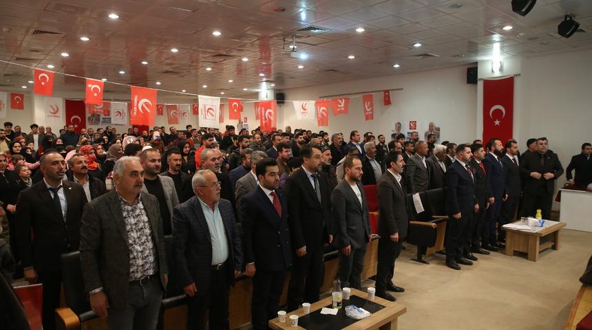 Muş'ta Yeniden Refah Partisi Merkez İlçe Başkanlığı 1. Olağanüstü Kongresi yapıldı