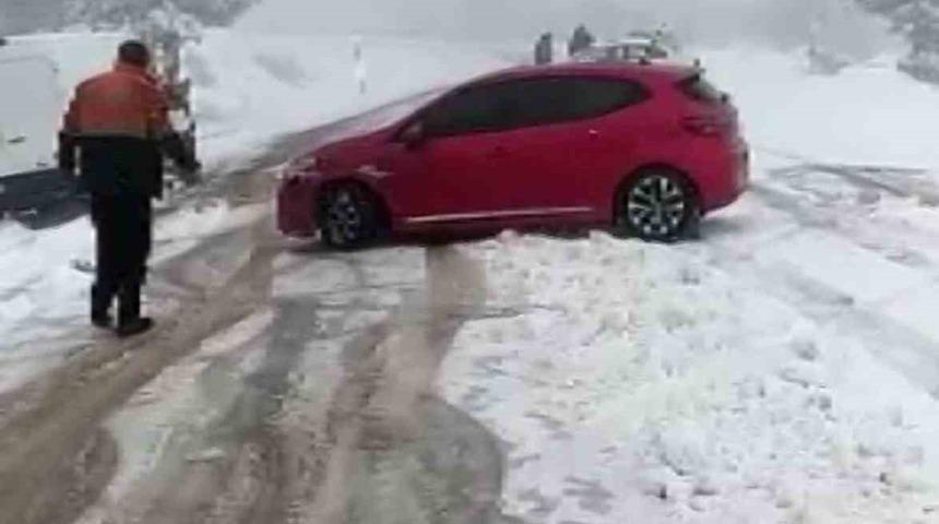 Nisan karı yolda bıraktı
