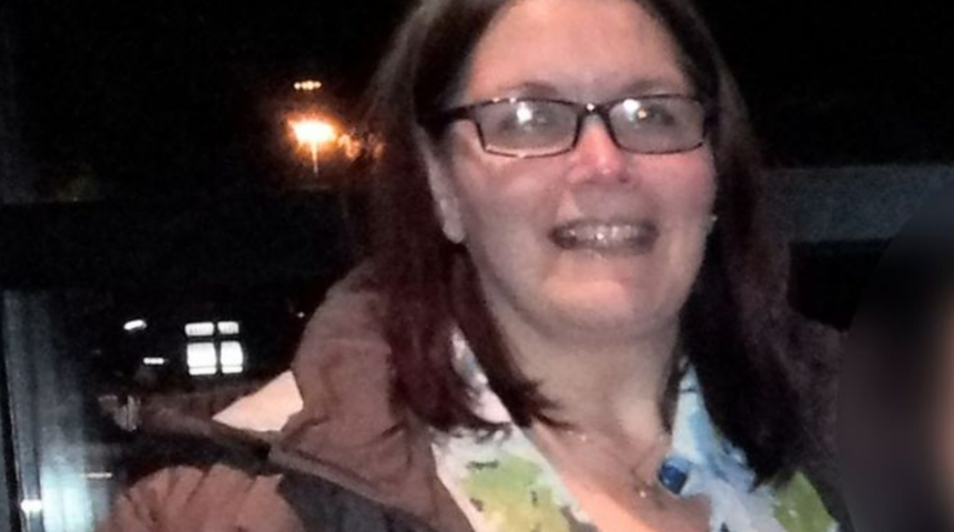 Kilo verme ameliyatı kötü sonuçlandı! Sarkan göğüsleri ve cildi cinsel hayatını bitirdi