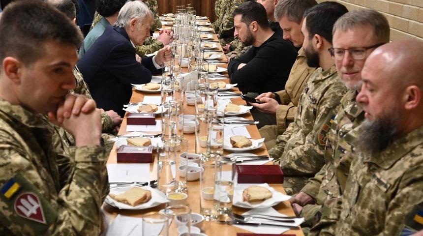 Zelenskiy iftar sofrasında! 'Bu yıldan itibaren her yıl' diyerek duyurdu... Resmi düzeyde iftar yemeği verilecek