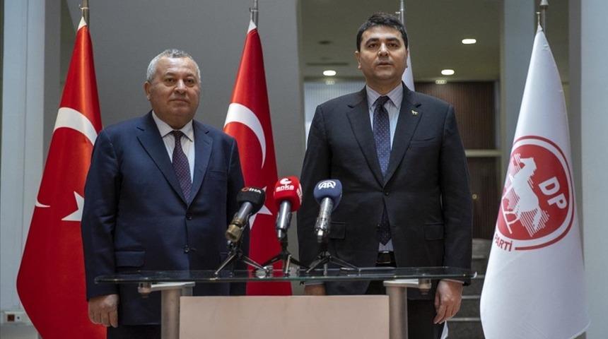 İstanbul'da kıran kırana yarışta yeni hesap! Adaylık için ismi geçiyordu 'Arkadan hançerleyen olmayız' mesajıyla duyurdu: Yavaş ve İmamoğlu lehine...