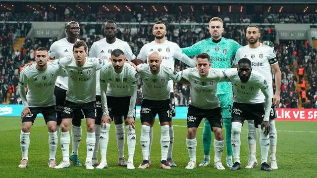 Beşiktaş'ta sakatlık şoku! Maça devam edemedi...