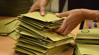 Hakan Bayrakçı, CHP ve AK Parti'nin oy oranlarını açıkladı! 'AK Parti birinci'