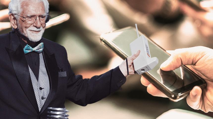 Akıllı telefonların da mı sonu geliyor? 'Cep telefonunun babası'ndan çok konuşulacak sözler!