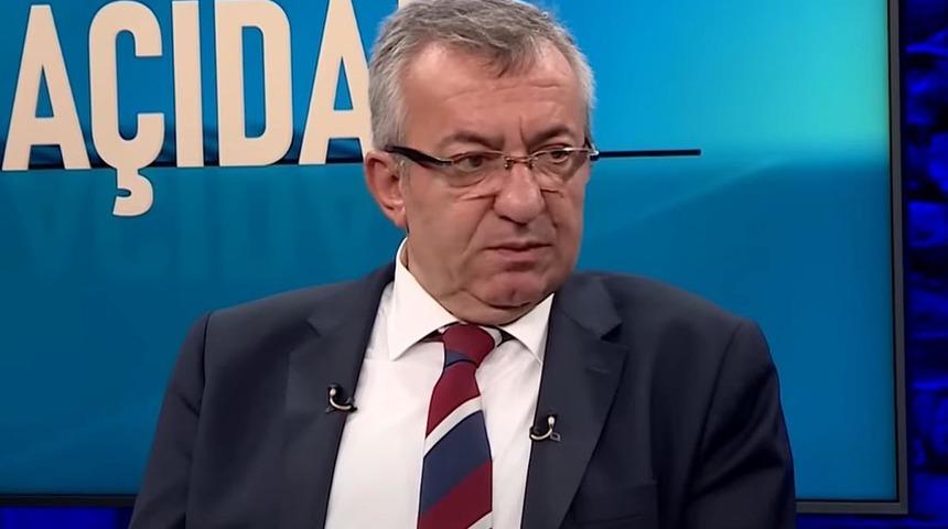 Listeler sonrası iddialı s&ouml;zler! Canlı yayında sayı verdi 'Sim&uuml;lasyonu yaptılar' O isim i&ccedil;in de 'Se&ccedil;ilmeme riski hi&ccedil; yok' diyerek net konuştu