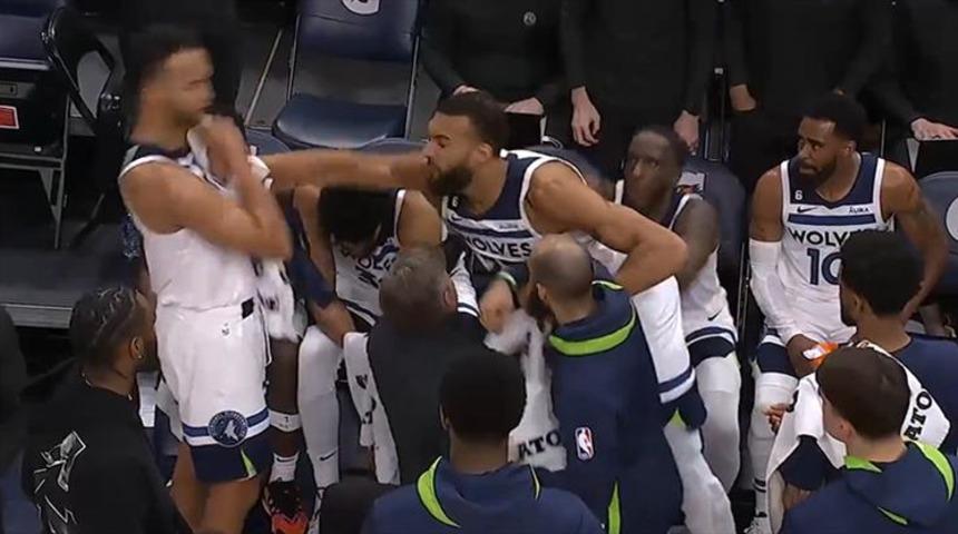 NBA'de takım arkadaşı Anderson'a yumruk atan Gobert, özür diledi