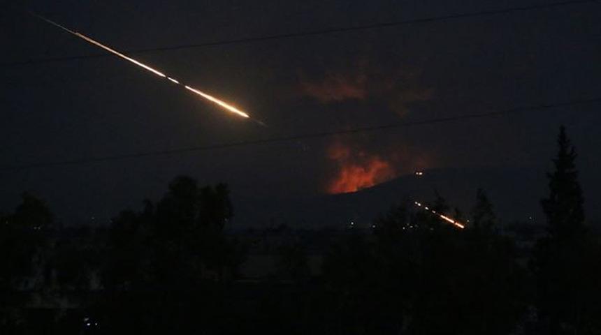 Suriye'de sıcak saatler! ABD üssüne roket saldırısı düzenlendi