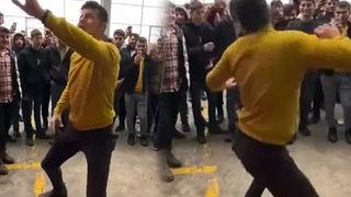 Sosyal medyada damga vuran dans! Memleket Partisi, adayıyla ilgili hemen harekete geçti