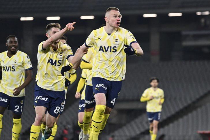 Fenerbahçe'de yaprak dökümü! İsmail Kartal, 7 yıldızın biletini kesti... G3