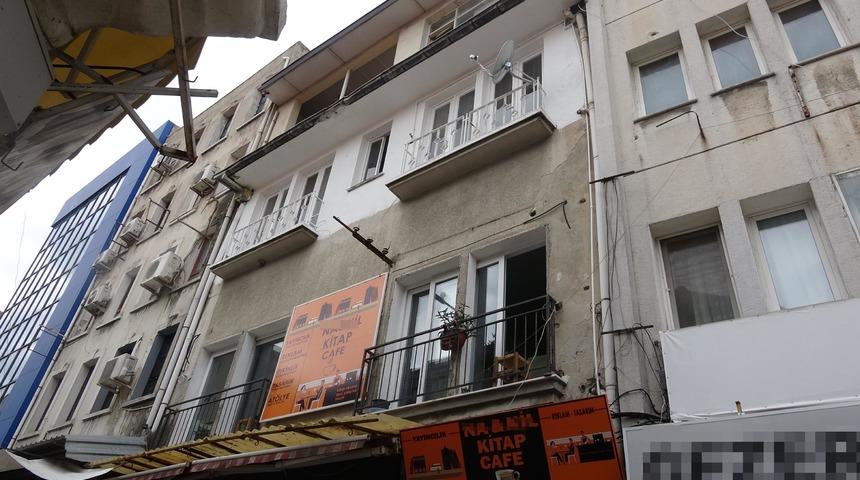 Polise gidip her şeyi itiraf etti! Eşini öldürüp eğlenmeye gitmiş