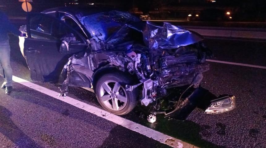 Düzce'de otomobil ile traktörün çarpışması sonucu 3 kişi yaralandı