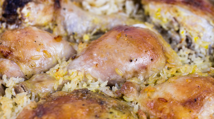 Gelinim Mutfakta pilavlı tavuk kebap tarifi! Üzeri nar gibi kızaran pilavlı tavuk kebap nasıl yapılır?