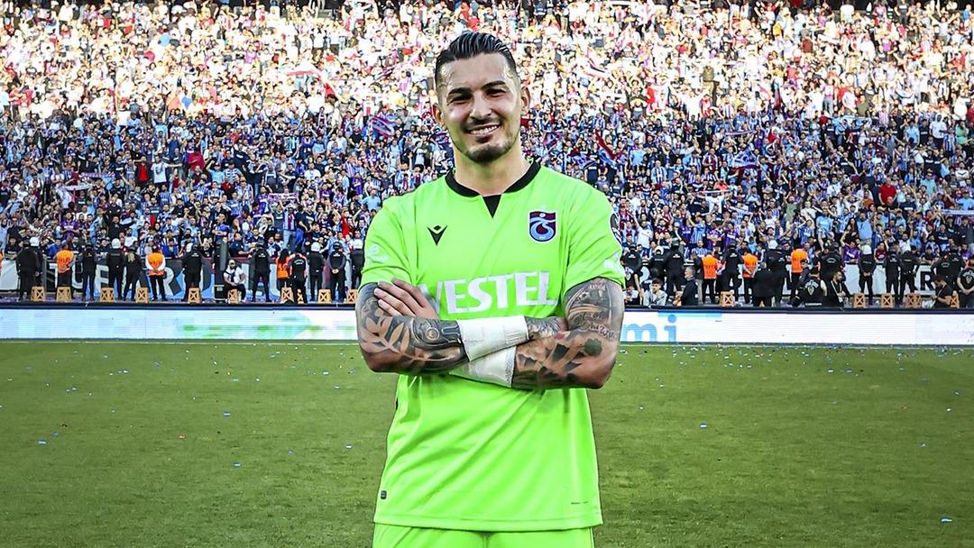 Süper Lig de yılın imzası her an atılabilir! Uğurcan Çakır için yapılan teklif belli oldu... Taraflar anlaştı 1
