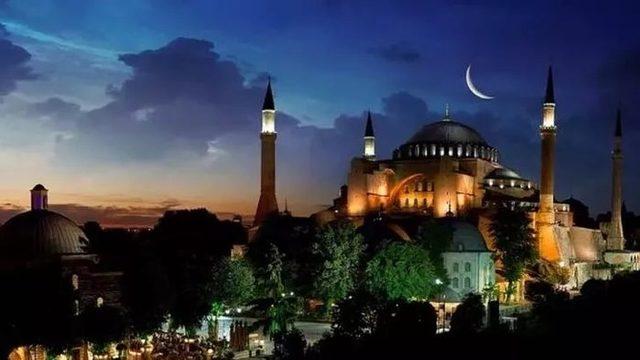 Kadir Gecesi ne zaman, hangi tarihte? Kadir Gecesi duası nasıl okunur? Hz. Muhammed'in ramazanın 27. gününde okuduğu dua!