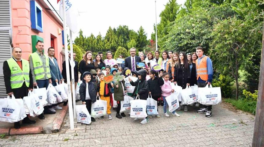 Çukurovalı çocuklar, Hatay’daki depremzede arkadaşlarına oyuncak gönderdi