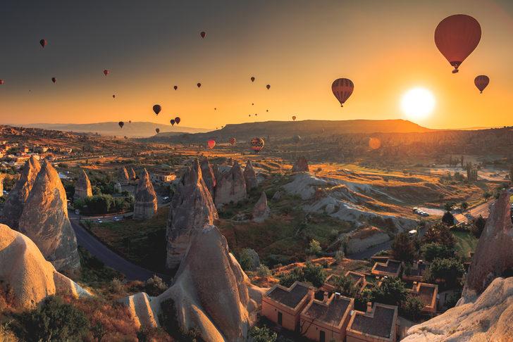 Kapadokya’da balon turuna katıldığını hayal et. İlk olarak ne yaparsın?