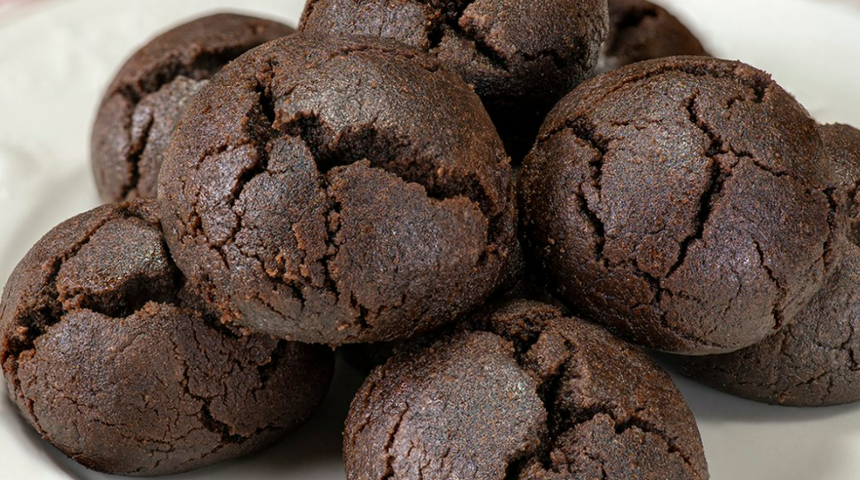 Islak browni kurabiye tarifi! Lezzet patlaması yaşatan ıslak kurabiye nasıl yapılır?