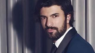 Adım Farah'ın yıldızı Engin Akyürek'in eski hali şoke etti! Değişimini görenler gözlerine inanamıyor