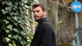 Aile'nin yıldızı Kıvanç Tatlıtuğ'dan beyaz atletli pozlar! 'Bir üst levelın yok'