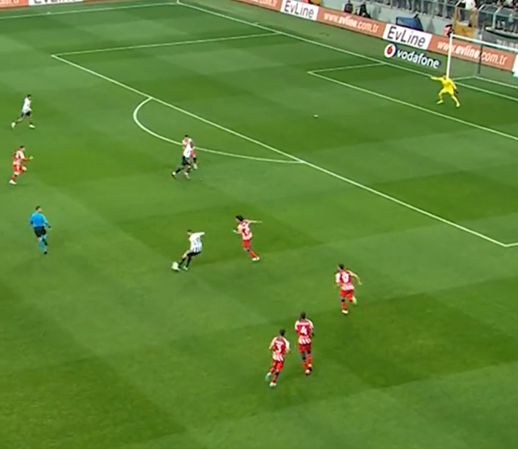 Bu pozisyonda bir ilk yaşandı! Gedson Fernandes'in golü, Beşiktaş kariyerinde yeni bir sayfa açtı... G1