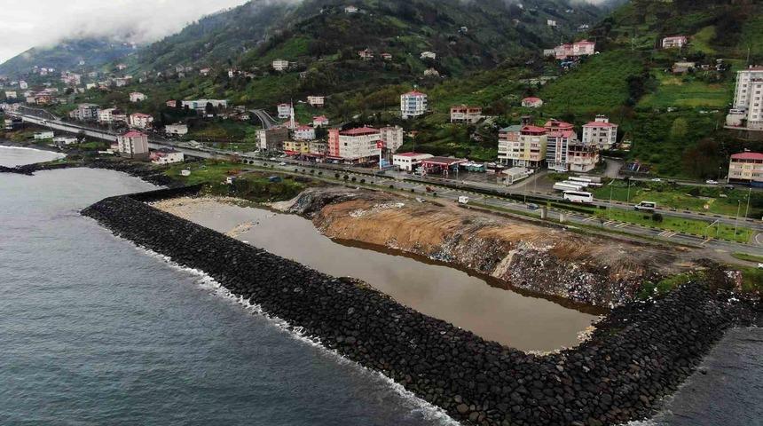Yeşille mavinin birleştiği Karadeniz’e yakışmayan görüntü