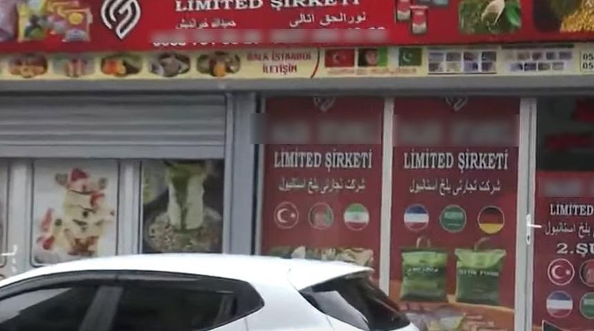 Afganların işlettiği gizemli bakkalla ilgili şok gerçek! Camda zeytin pirinç tezgahta ise... 'Çok şaşırdık' Parayı verip karşılığında...