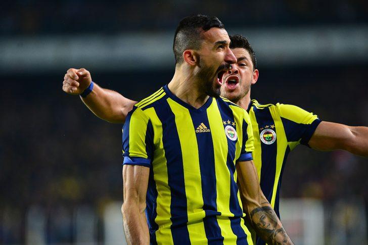 Kadıköy'de 'İmparator Fatih Terim' tezahüratı G2