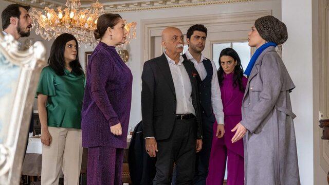 Kızılcık Şerbeti dizisinde şaşırtan hata! Nursema ve Pembe’li sahnedeki çekim hatası dikkatlerden kaçmadı