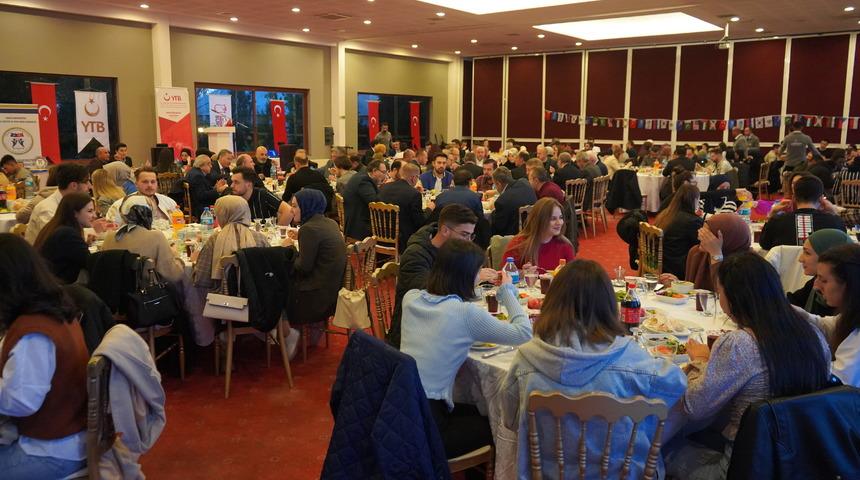 Edirne'de öğrenim gören uluslararası öğrenciler iftarda bir araya geldi
