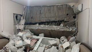 Kocaeli'de korku dolu anlar! İstinat duvarı çöktü, 4 apartman tahliye edildi