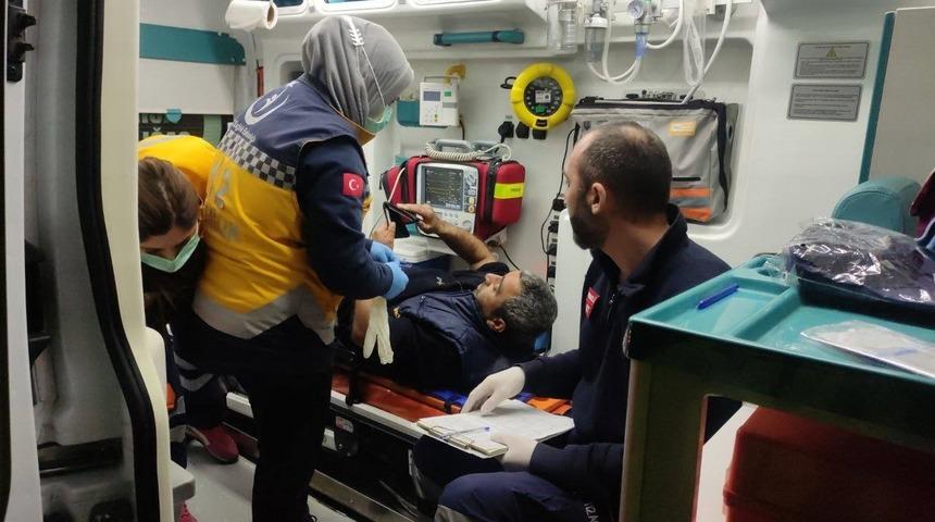 Ticari taksinin &ccedil;arptığı yaya yaralandı